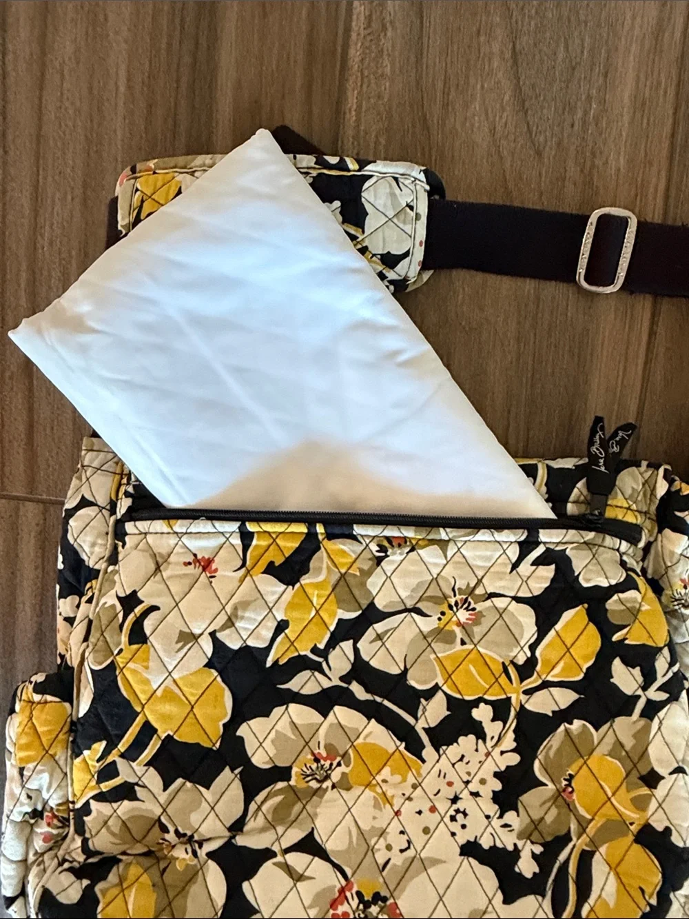 Vera Bradley Quilted Floral Diaper/Baby Crossbody Messenger Bag Dogwood pattern